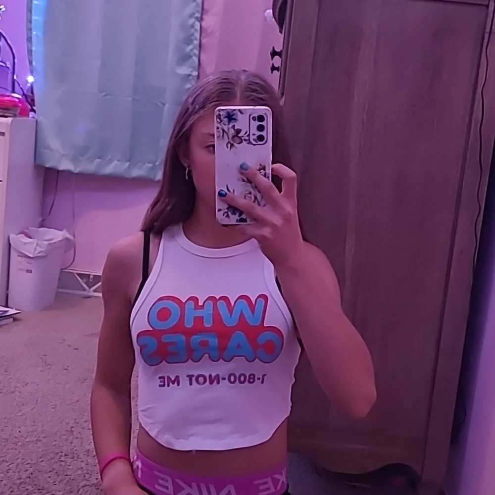 Tanktop - Picture 1 of 1